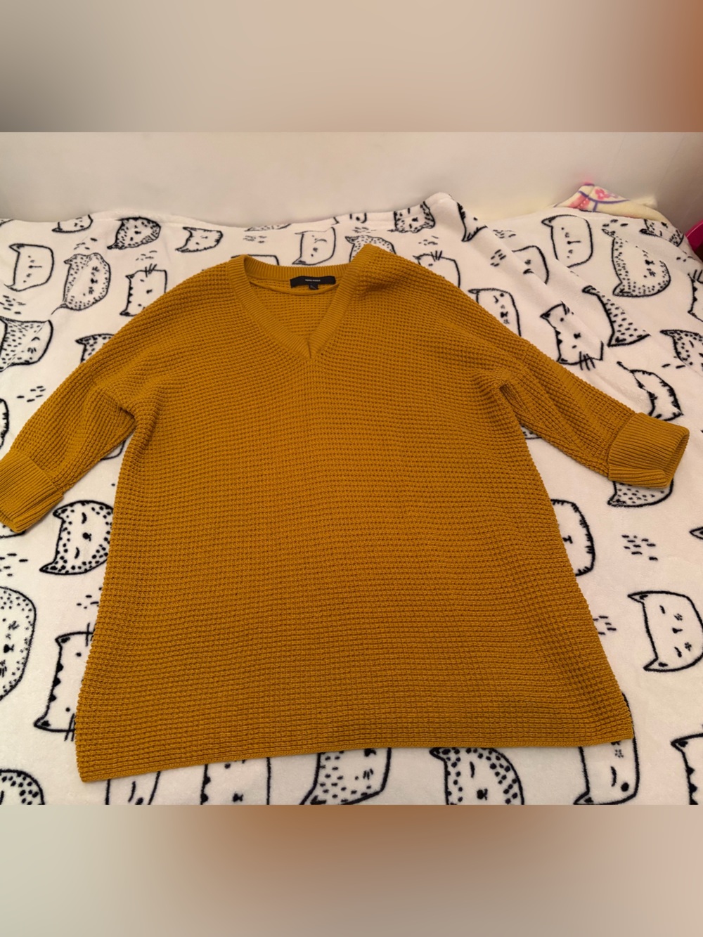 Vero Moda Mustard V-Neck Knit Sweater size s